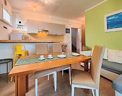 Sea view and ground floor Apartments le Dune