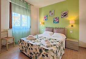 Sea view and ground floor Apartments le Dune