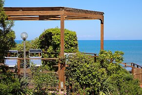 Sea view and ground floor Apartments le Dune