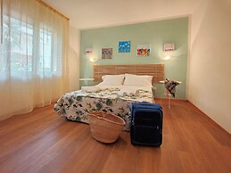 Sea view and ground floor Apartments le Dune