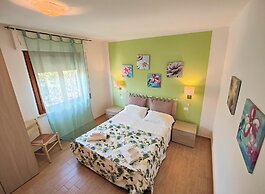 Sea view and ground floor Apartments le Dune