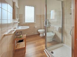 Sea view and ground floor Apartments le Dune