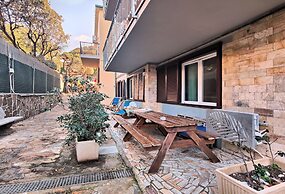 Sea view and ground floor Apartments le Dune