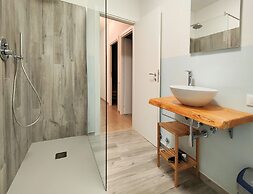 Sea view and ground floor Apartments le Dune