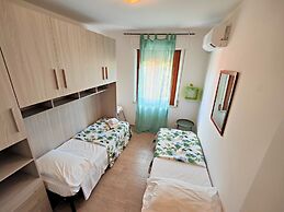 Sea view and ground floor Apartments le Dune