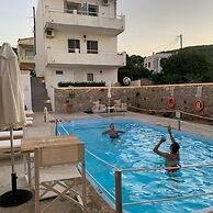 Koukounari Apartments