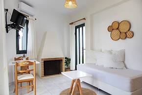 Koukounari Apartments