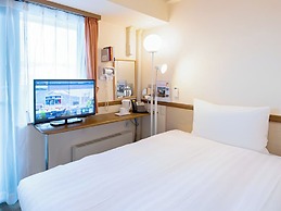 Toyoko Inn Hokkaido Sapporo Station Nishi Hokudai Mae