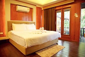 Poohbar Resort & Lotusdive