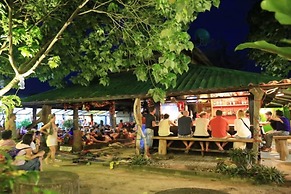 Poohbar Resort & Lotusdive