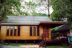 Poohbar Resort & Lotusdive