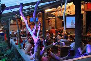 Poohbar Resort & Lotusdive