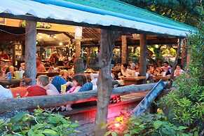 Poohbar Resort & Lotusdive