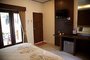 Poohbar Resort & Lotusdive