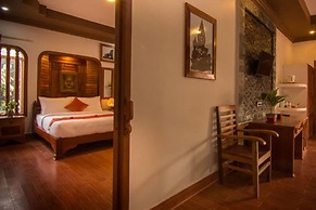 Ravorn Villa Boutique