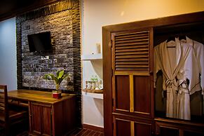 Ravorn Villa Boutique