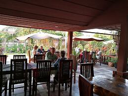 Ravorn Villa Boutique