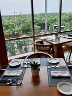 Efcee Sarovar Premiere Bhavnagar