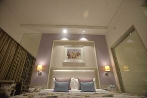 Efcee Sarovar Premiere Bhavnagar