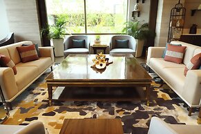 Efcee Sarovar Premiere Bhavnagar