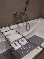 Efcee Sarovar Premiere Bhavnagar