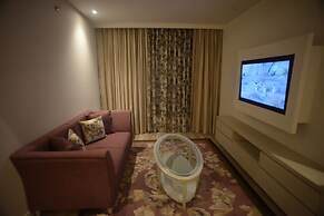 Efcee Sarovar Premiere Bhavnagar