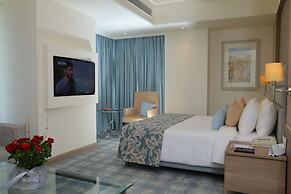 Efcee Sarovar Premiere Bhavnagar