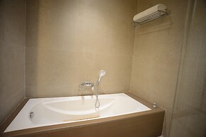 Efcee Sarovar Premiere Bhavnagar