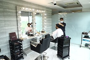 Efcee Sarovar Premiere Bhavnagar