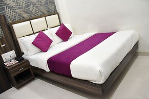 Hotel Sanjary Palace