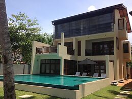 Chillax Villas