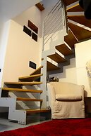 Appartamento Vista Lago Red & Grey