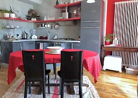 Appartamento Vista Lago Red & Grey