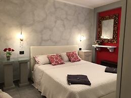 Appartamento Vista Lago Red & Grey