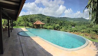 Sumberkima Hill Private Villa Retreat