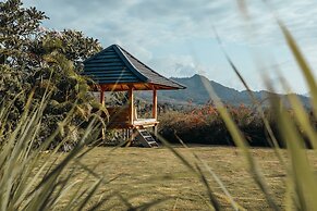 Sumberkima Hill Private Villa Retreat