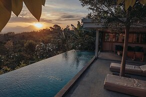 Sumberkima Hill Private Villa Retreat