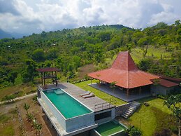 Sumberkima Hill Private Villa Retreat
