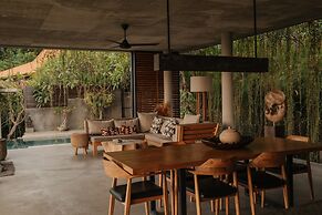 Sumberkima Hill Private Villa Retreat