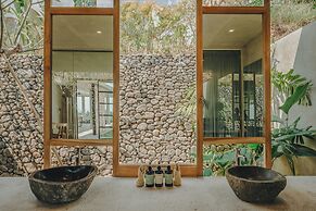 Sumberkima Hill Private Villa Retreat