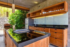 Sumberkima Hill Private Villa Retreat