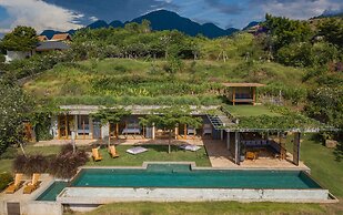 Sumberkima Hill Private Villa Retreat