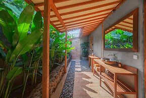 Sumberkima Hill Private Villa Retreat