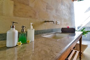 Sumberkima Hill Private Villa Retreat