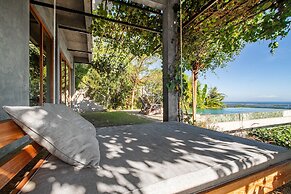 Sumberkima Hill Private Villa Retreat