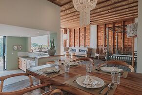 Sumberkima Hill Private Villa Retreat