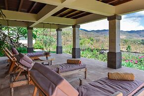 Sumberkima Hill Private Villa Retreat