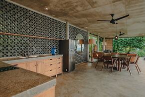 Sumberkima Hill Private Villa Retreat