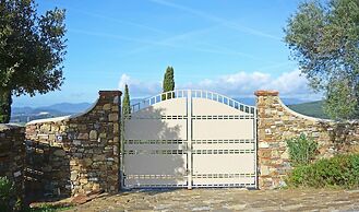 Le Moraiole Country House