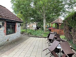 Walnut Tree Hotel